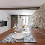 La Casa De Santa Maria De